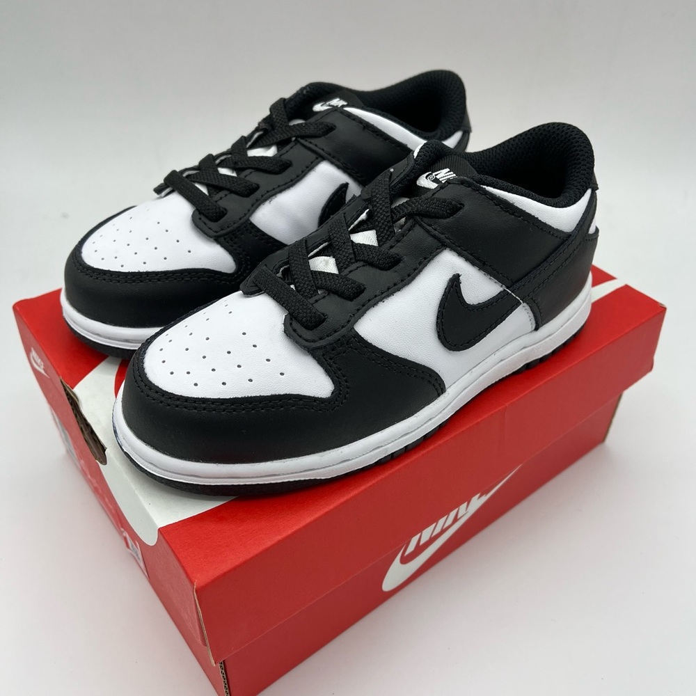 Nike Dunk Low Panda
Size 10c Toddler
Brand New
Black/White
Original Box - Picture 6 of 8